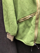Load image into Gallery viewer, Vintage British Army Green Thermal Liner - Size 170/104 - The Militaria Shop