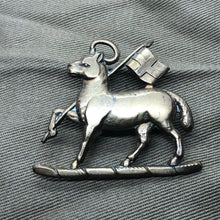 Load image into Gallery viewer, Original WW2 British Army Queen's Royal Regiment (West Surrey) Cap Badge - The Militaria Shop