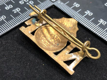 Load image into Gallery viewer, Original WW2 British Army Royal Northumberland Fusiliers Shoulder Titles - The Militaria Shop