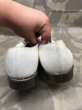Load image into Gallery viewer, Genuine British Army Women's White Summer Shoes - WW2 Pattern - Size 8L - The Militaria Shop