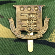 Charger l'image dans la galerie, Original WW1 British Cap Badge - Army Ordnance Corps - The Militaria Shop