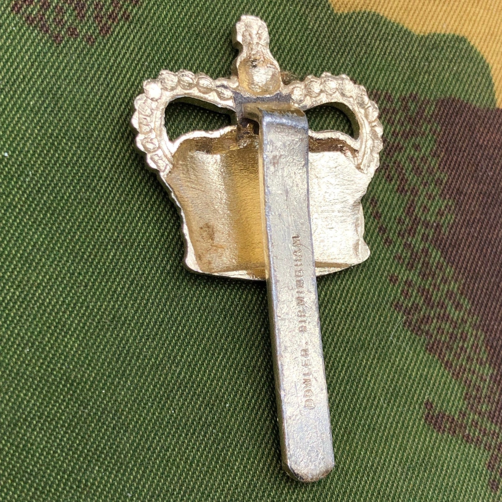 Original British Staybrite Army Cap Badge Ministry of Defence Civilian Employee - The Militaria Shop