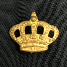 Charger l'image dans la galerie, Genuine Belgian Army Rank Crown - The Militaria Shop