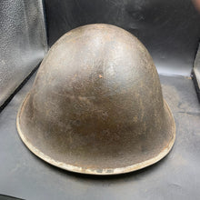 Charger l'image dans la galerie, Original British/Canadian Army WW2 Mk3 Turtle High Rivet Combat Steel Helmet - The Militaria Shop