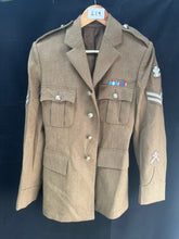 Charger l'image dans la galerie, British Army Surplus No.2 Service Dress Jacket - Size 176/92/76 - The Militaria Shop