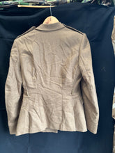 Load image into Gallery viewer, Grade 1 British Army FAD No2 Dress Uniform Jacket - Size 162/100/76 - The Militaria Shop