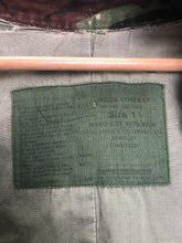 Load image into Gallery viewer, Genuine British Army 68 Pattern DPM Camouflaged Combat Smock - 36" Chest - The Militaria Shop