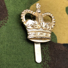 Charger l'image dans la galerie, Original British Staybrite Army Cap Badge Ministry of Defence Civilian Employee - The Militaria Shop