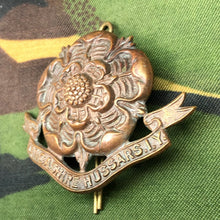 Lade das Bild in den Galerie-Viewer, Original WW1 British Cap Badge - Lancashire Hussars - The Militaria Shop