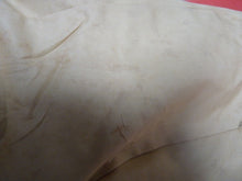 Charger l'image dans la galerie, Original WW2 British Army Gunners Winter White Gloves - 1942 - The Militaria Shop