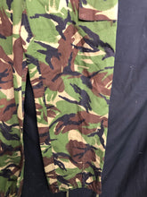 Charger l'image dans la galerie, Genuine British Army DPM Camouflaged Lightweight Trousers - Size 80/72/88 - The Militaria Shop