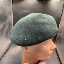 Lade das Bild in den Galerie-Viewer, Genuine British Army Forces Rifles Wool Beret - Size 56 - The Militaria Shop