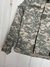 Load image into Gallery viewer, Surplus US Army ACU Combat Uniform Jacket -Size Medium-Short - The Militaria Shop