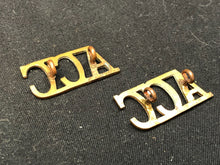 Load image into Gallery viewer, Original WW2 British Army Brass Shoulder Title Pair - ACC Army Catering Corps - The Militaria Shop
