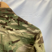 Charger l'image dans la galerie, British Army MTP Camouflaged Combat Jacket 2 Warm Weather -Grade 1- Size 170/96 - The Militaria Shop