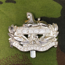 Lade das Bild in den Galerie-Viewer, Original British Army Regimental Cap Badge - Gloucestershire Regiment - The Militaria Shop