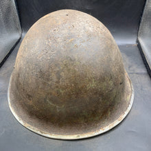 Charger l'image dans la galerie, Original British/Canadian Army WW2 Mk3 Turtle High Rivet Combat Steel Helmet - The Militaria Shop
