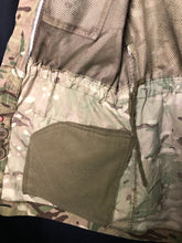 Charger l'image dans la galerie, British Army MTP Camouflaged Windproof Combat Jacket Smock - Size 180/96 - The Militaria Shop