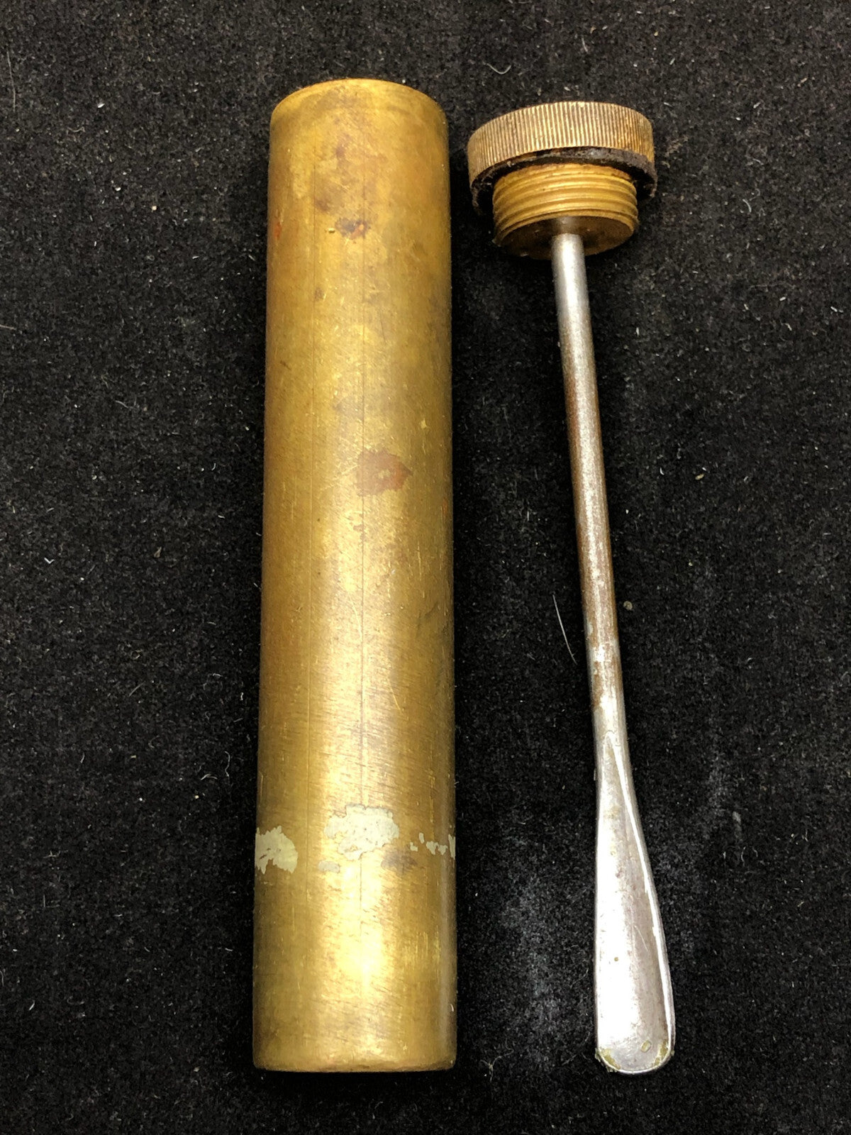 Original WW1 British Army SMLE Enfield Brass Oil Bottle - J.J.B Maker Marked - The Militaria Shop