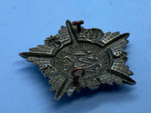 Load image into Gallery viewer, Original WW1 Guards Regiment Machine Gun Corps Battalion MGC Cap Badge - The Militaria Shop