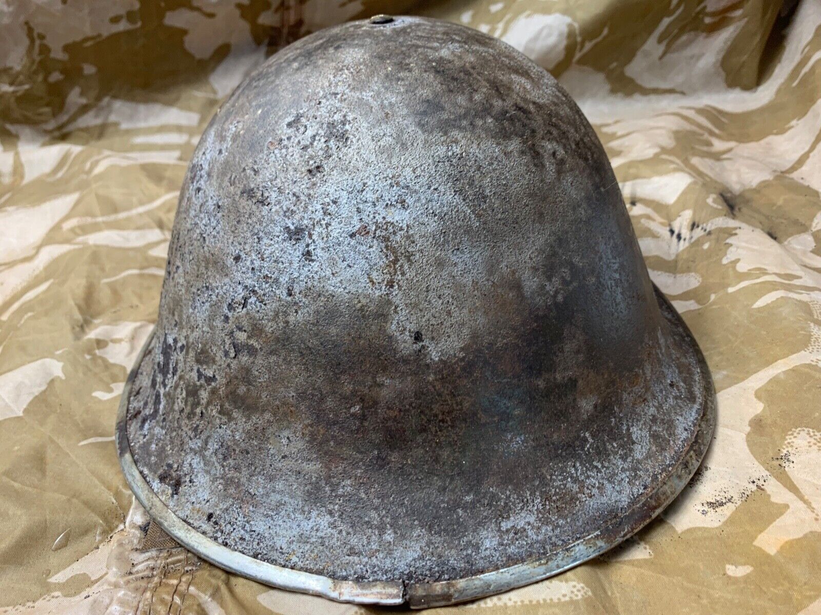 WW2 Mk3 High Rivet Turtle - British / Canadian Army Helmet - Nice Original - The Militaria Shop