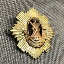 Load image into Gallery viewer, Original WW2 British Army Cap Badge - The Royal Scots - The Militaria Shop