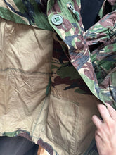 Lade das Bild in den Galerie-Viewer, Genuine British Army DPM Camouflaged Combat Field Jacket - Size 170/104 - The Militaria Shop