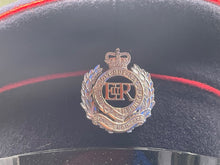 Lade das Bild in den Galerie-Viewer, Original British Army - Royal Engineers Peaked Cap - Size 56cm - The Militaria Shop