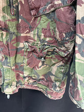 Lade das Bild in den Galerie-Viewer, Genuine British Army DPM Camouflaged Combat Field Jacket - Size 170/112 - The Militaria Shop