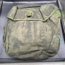 Lade das Bild in den Galerie-Viewer, Genuine British Army Surplus OD Green Gas Mask Bag Haversack - The Militaria Shop