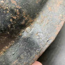 Lade das Bild in den Galerie-Viewer, Original British Army WW2 Combat Steel Helmet - The Militaria Shop