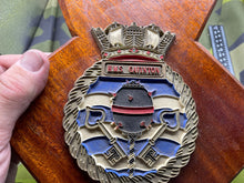 Lade das Bild in den Galerie-Viewer, Original Royal Navy HMS Gavinton Wall Plaque - The Militaria Shop