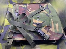 Charger l'image dans la galerie, Original British Army Field Pack / Gas Mask DPM Bag - New Unissued - The Militaria Shop