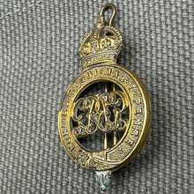 Load image into Gallery viewer, Original WW1 British Army Cap Badge - Grenadier Guards - The Militaria Shop