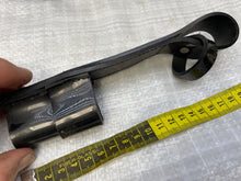 Lade das Bild in den Galerie-Viewer, Original British Army Guards Black Plastic Parade Frog - The Militaria Shop