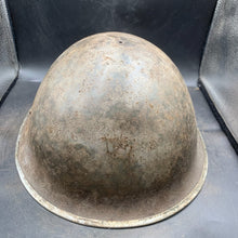 Charger l'image dans la galerie, Original British/Canadian Army WW2 Mk3 Turtle High Rivet Combat Steel Helmet - The Militaria Shop