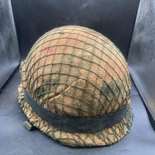 Charger l'image dans la galerie, Genuine Dutch Army M53 Euroclone of WW2 US M1 Camouflaged Helmet & Liner Set - The Militaria Shop