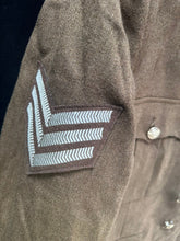 Charger l'image dans la galerie, British Army Surplus No.2 Service Dress Jacket - Size 176/112/104 - The Militaria Shop