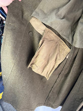 Load image into Gallery viewer, Original WW2 Canadian Army Soldiers Greatcoat - Size 38" Chest - The Militaria Shop