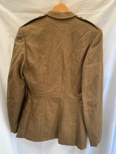 Charger l'image dans la galerie, Genuine British Army No.2 Dress Uniform Tunic Jacket - Size 194/104/88 - The Militaria Shop