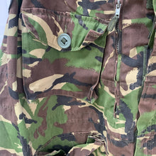 Lade das Bild in den Galerie-Viewer, British Army Grade 1 Windproof Woodland DPM Camo Combat Smock - Size 160/104 - The Militaria Shop