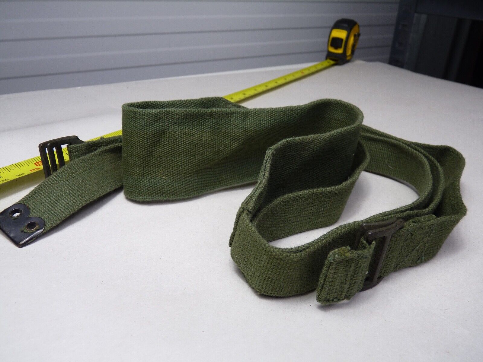 Original WW2 British Army 44 Pattern Shoulder / Extended Equipment Strap - 1945 - The Militaria Shop