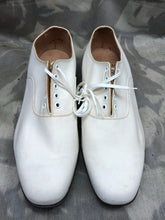 Load image into Gallery viewer, Genuine British Army Women's White Summer Shoes - WW2 Pattern - Size UK 12 L - The Militaria Shop