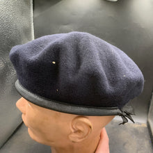 Lade das Bild in den Galerie-Viewer, Genuine British Army Forces All Regiment Wool Beret - Size 57 - The Militaria Shop