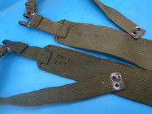 Load image into Gallery viewer, Original Pair of WW2 British Army 37 Pattern Khaki Canvas L-Straps - The Militaria Shop