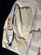 Charger l'image dans la galerie, Gulf War US Army DCU Camouflaged Combat Field Coat/Jacket - Large/Regular - The Militaria Shop