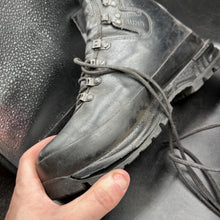 Charger l'image dans la galerie, German Army Black Leather Army Heavy Duty Combat Boots Meindl Size EU 43 UK 9 - The Militaria Shop