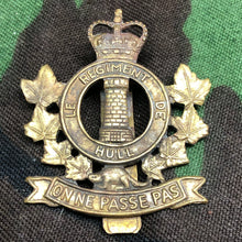 Load image into Gallery viewer, Original Canadian Army Le Régiment de Hull Beret / Cap Badge - The Militaria Shop