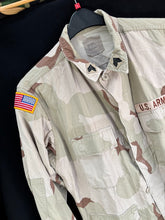 Load image into Gallery viewer, Gulf War US Army DCU Camouflaged Combat Field Coat/Jacket - Medium/Regular - The Militaria Shop