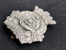 Lade das Bild in den Galerie-Viewer, Original WW1/WW2 British Army The Duke of Lancaster's Own Yeomanry Title Badge - The Militaria Shop